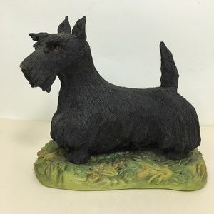 Scottish Terrier Figurine Handpainted Scotland